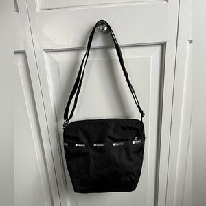 LeSportsac Black Nylon Crossbody/Shoulder Bag